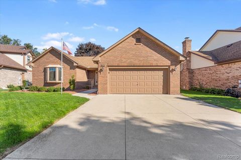 912 River Court Wyandotte City MI 48192