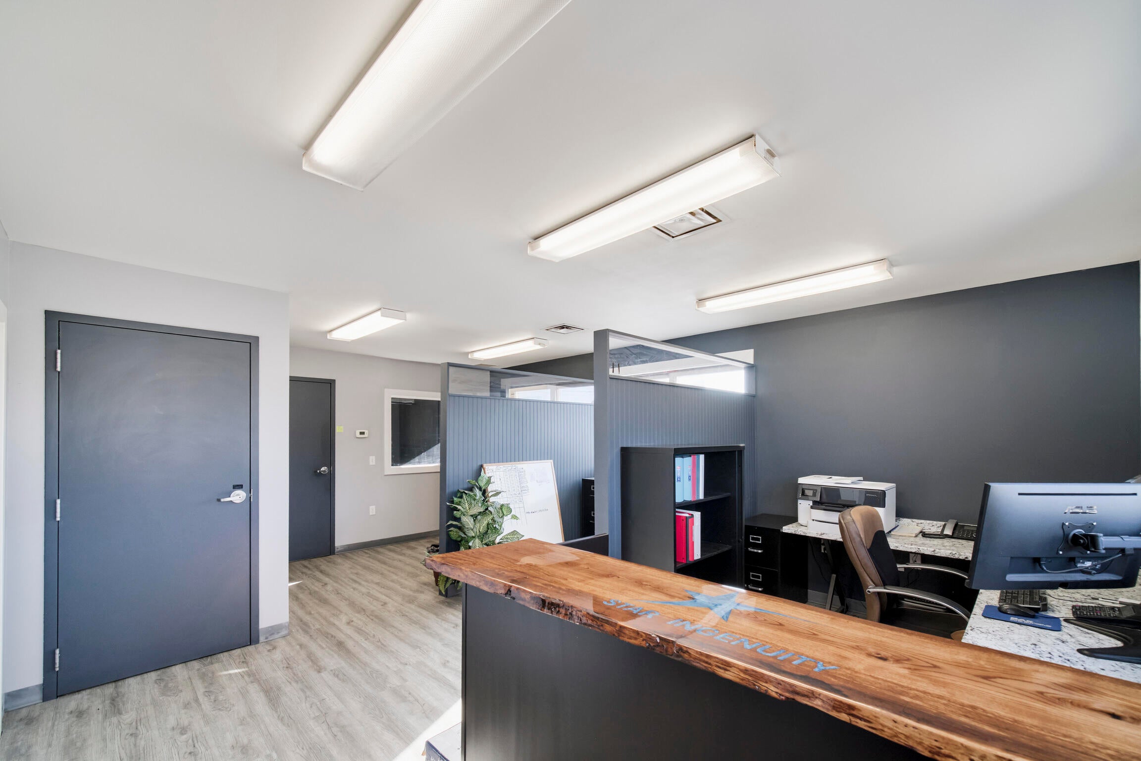 5765 W U.S. 10
