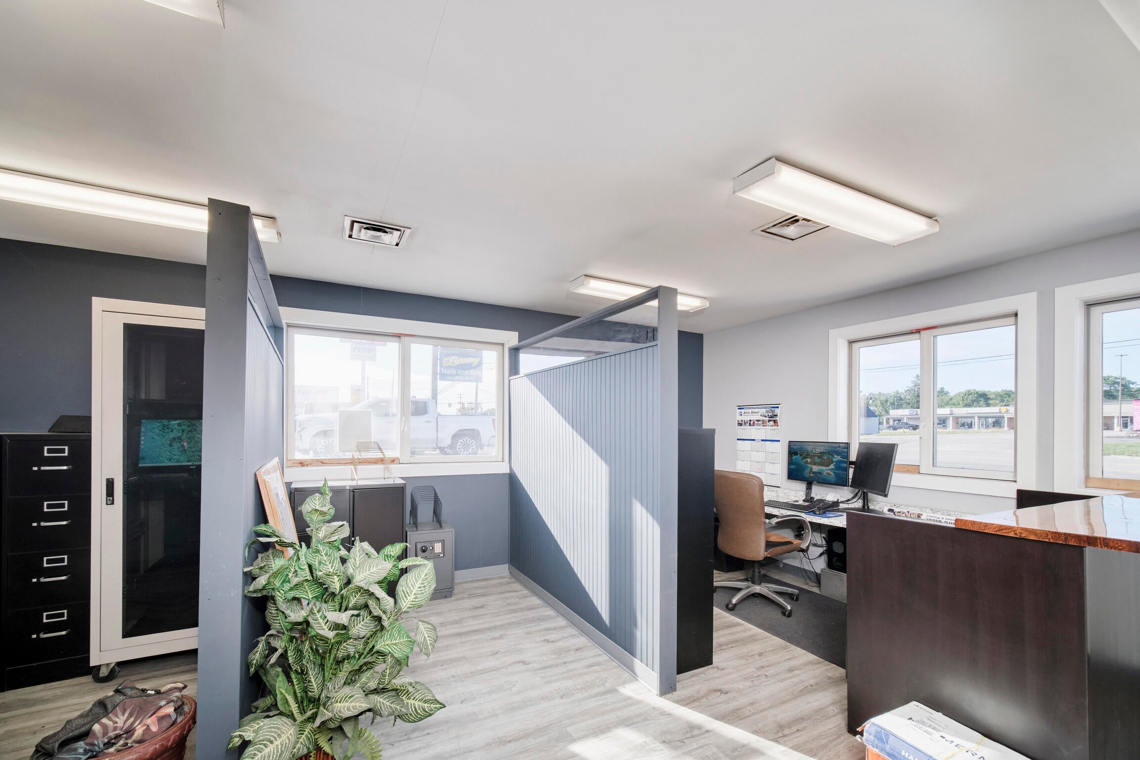 5765 W U.S. 10
