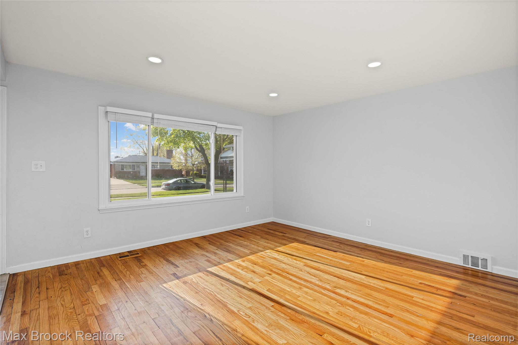 32340 Columbus Drive