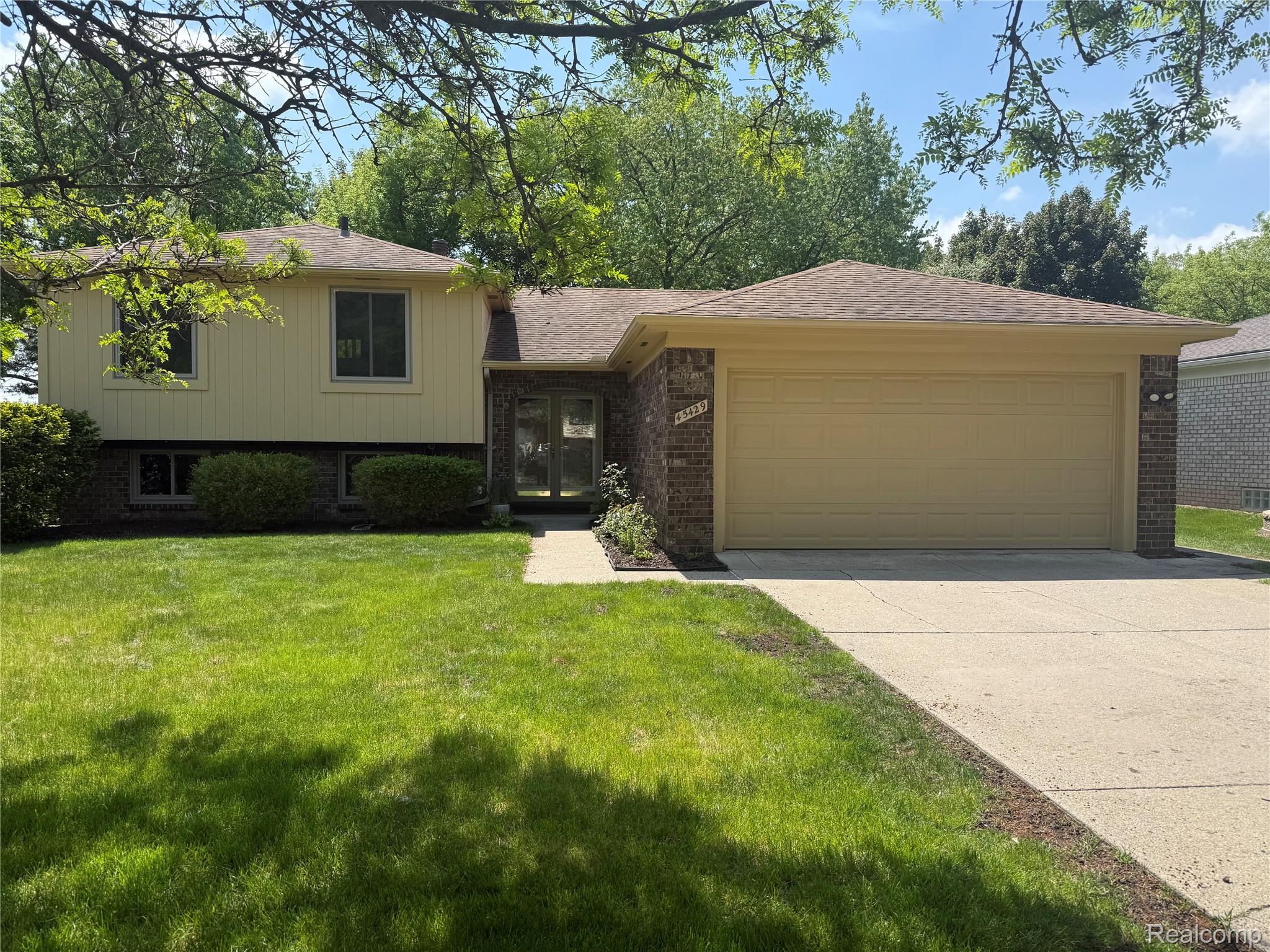 45429 Brunswick Drive