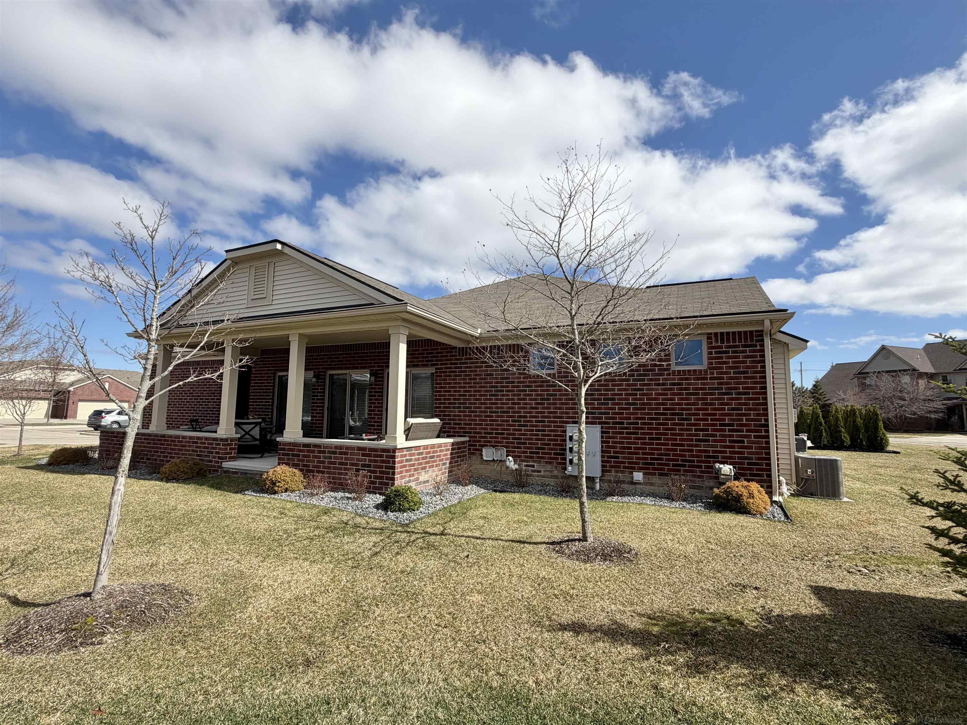 49127 Diane Ct Court