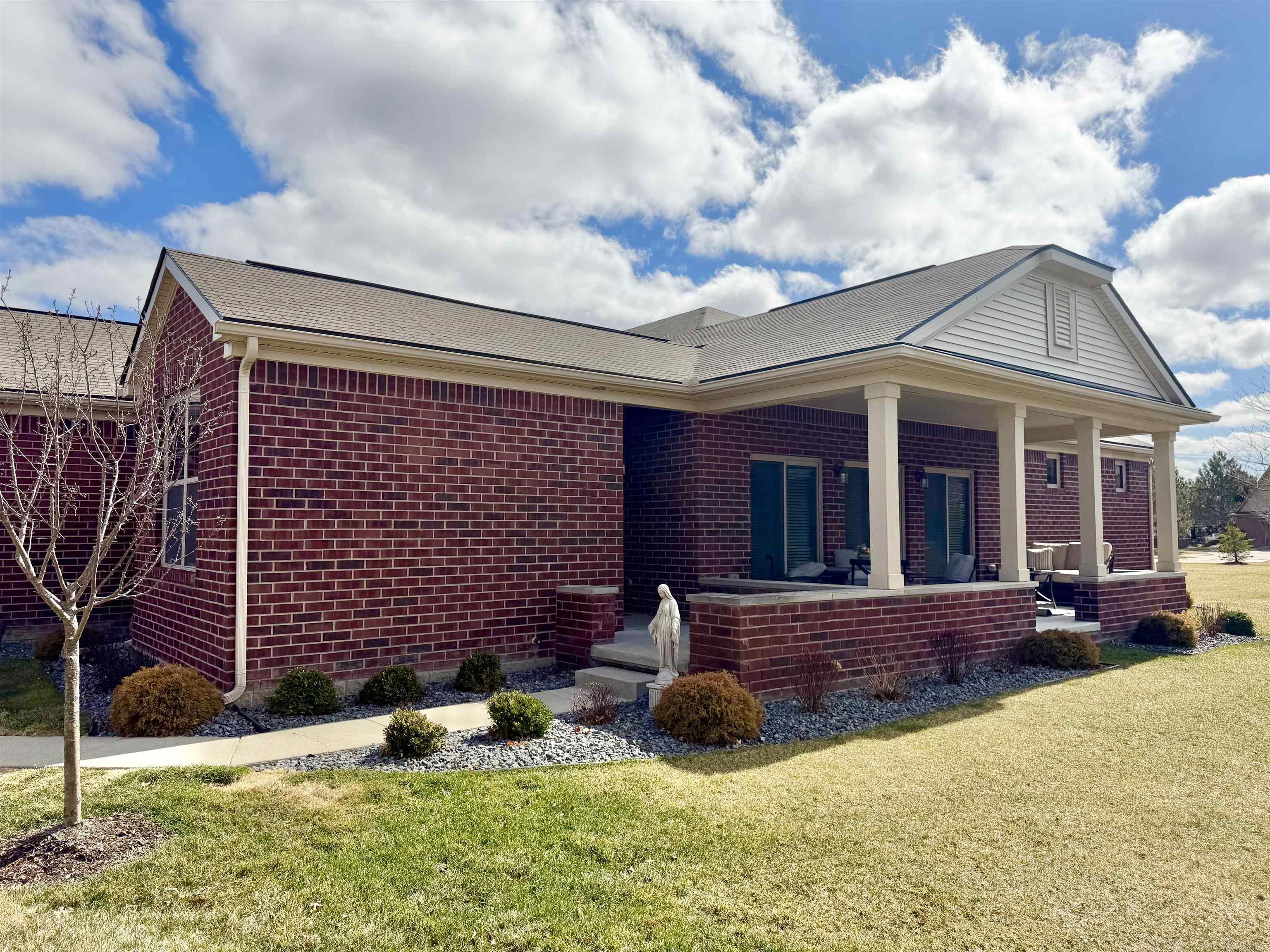 49127 Diane Ct Court