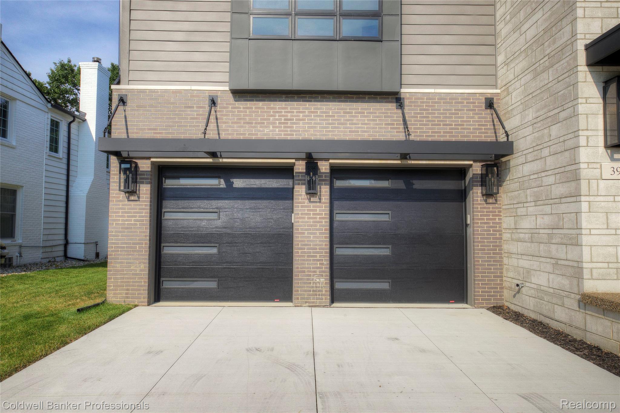 394 S Glenhurst Drive