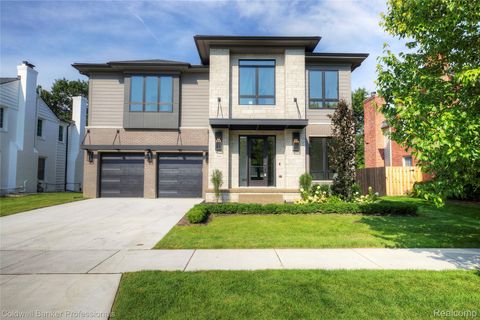 394 S Glenhurst Drive Birmingham City MI 48009