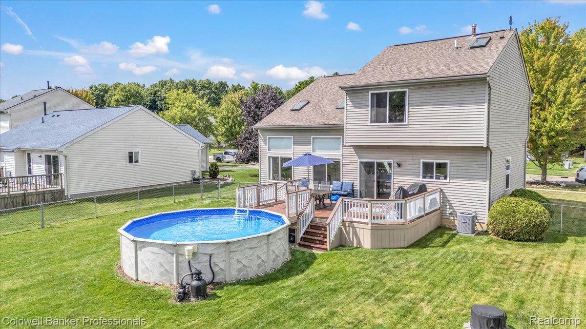 864 Carriage Hill Drive