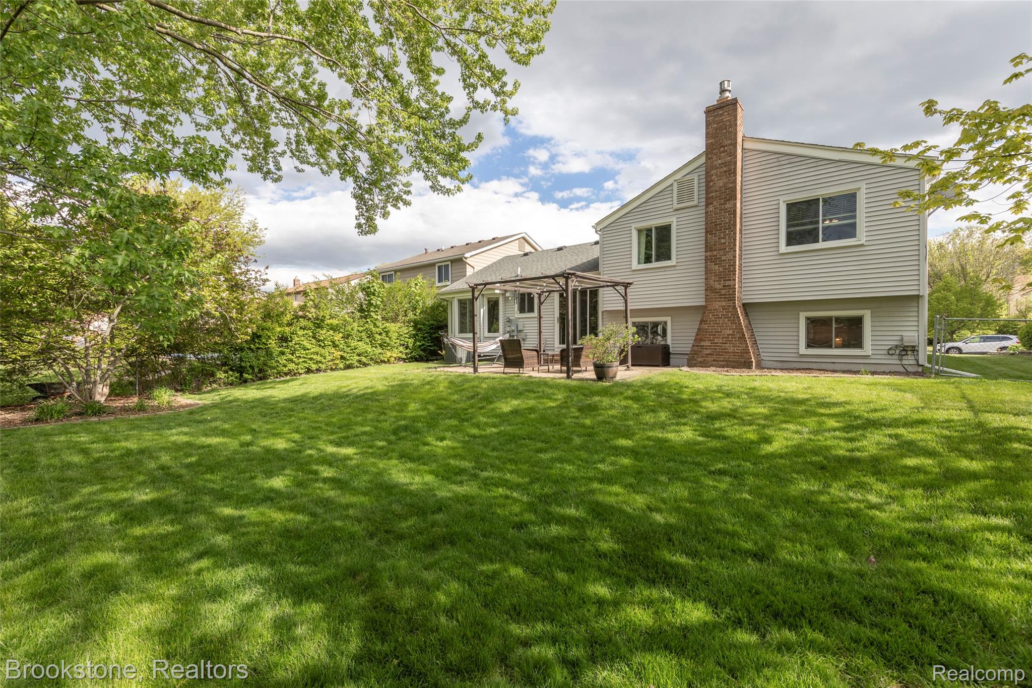 42088 Greenwood