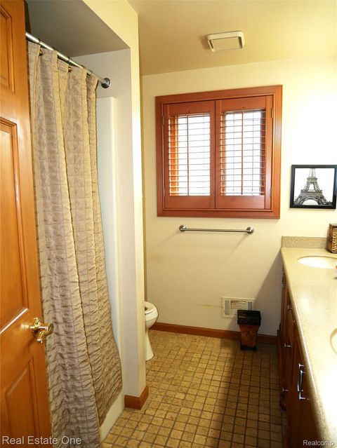 Tiny photo for 12704 Beresford Drive, Sterling Heights City, MI 48313 (MLS # 20261010023)