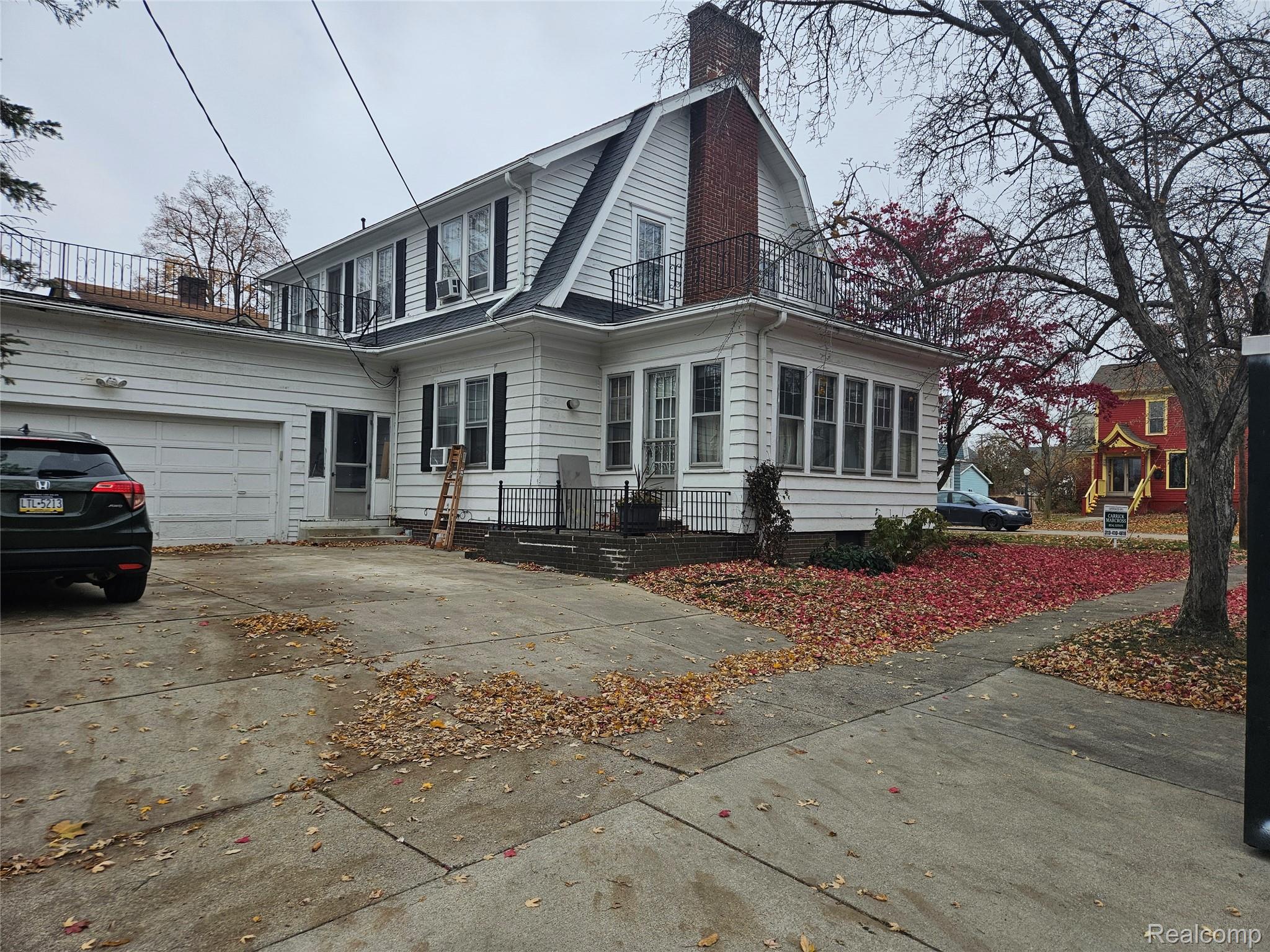 303 W Washington Street