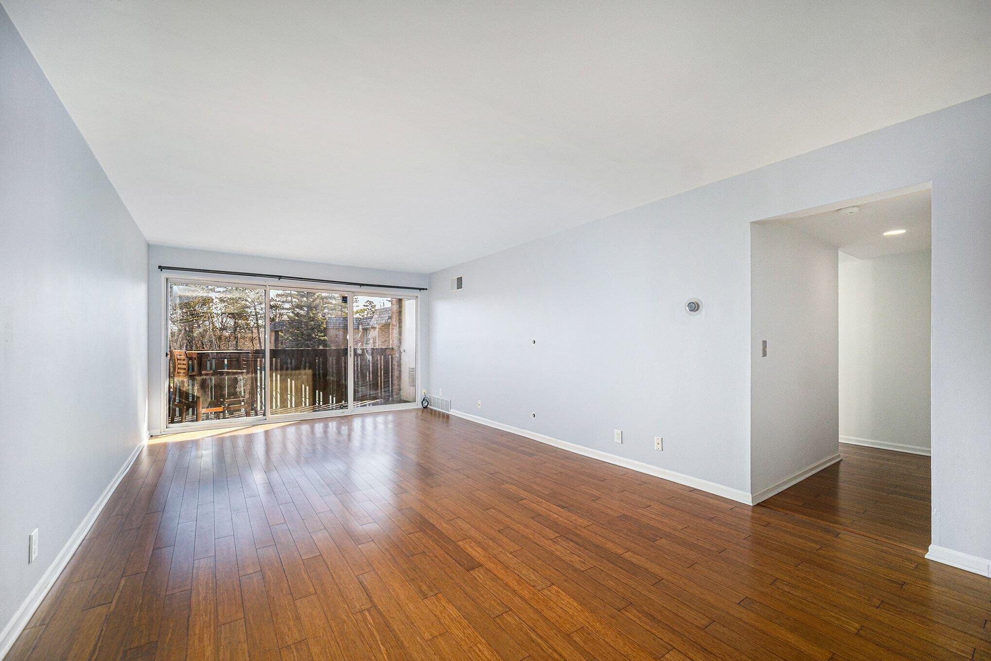 1325 S Maple Road 201