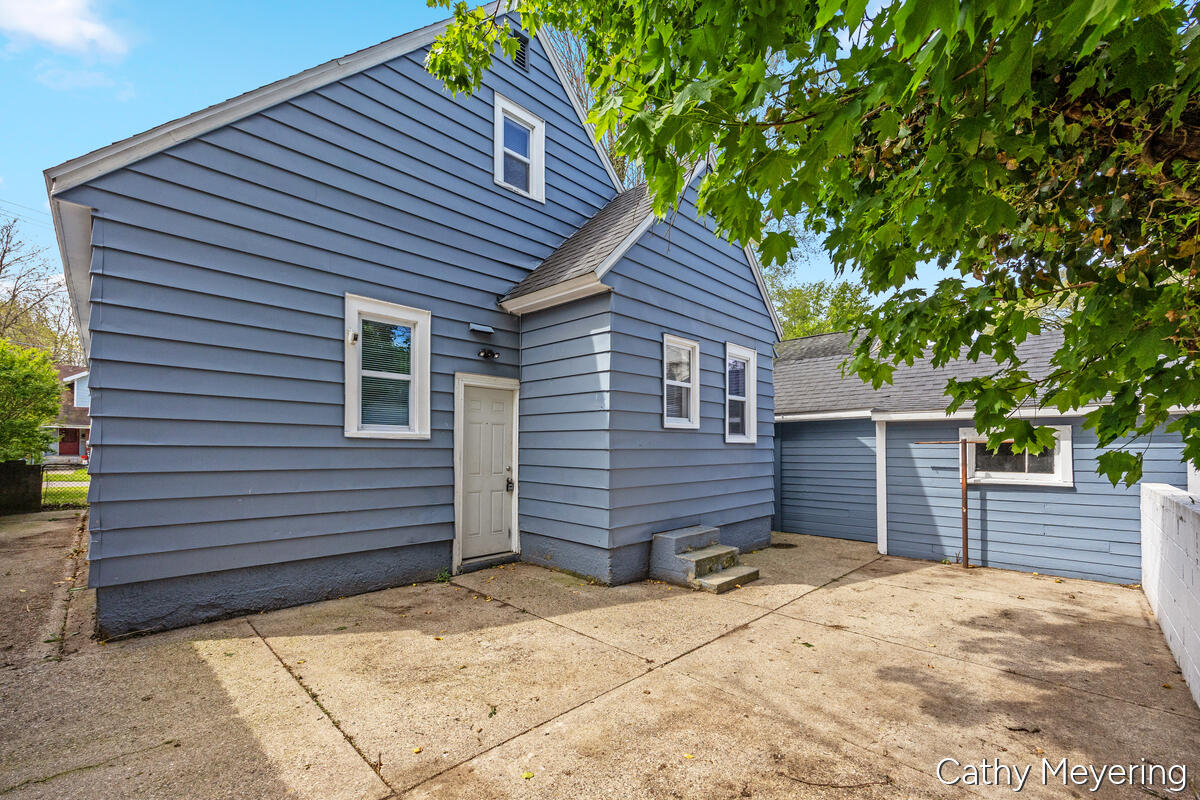 739 Griggs Street SE