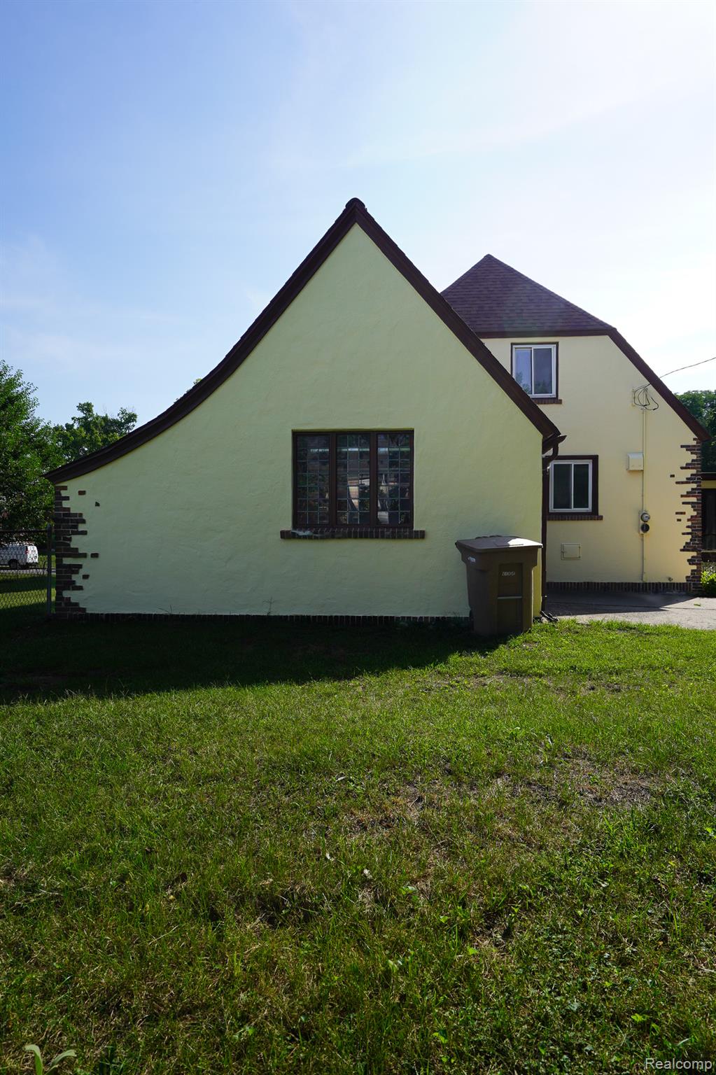 260 Cherokee Road