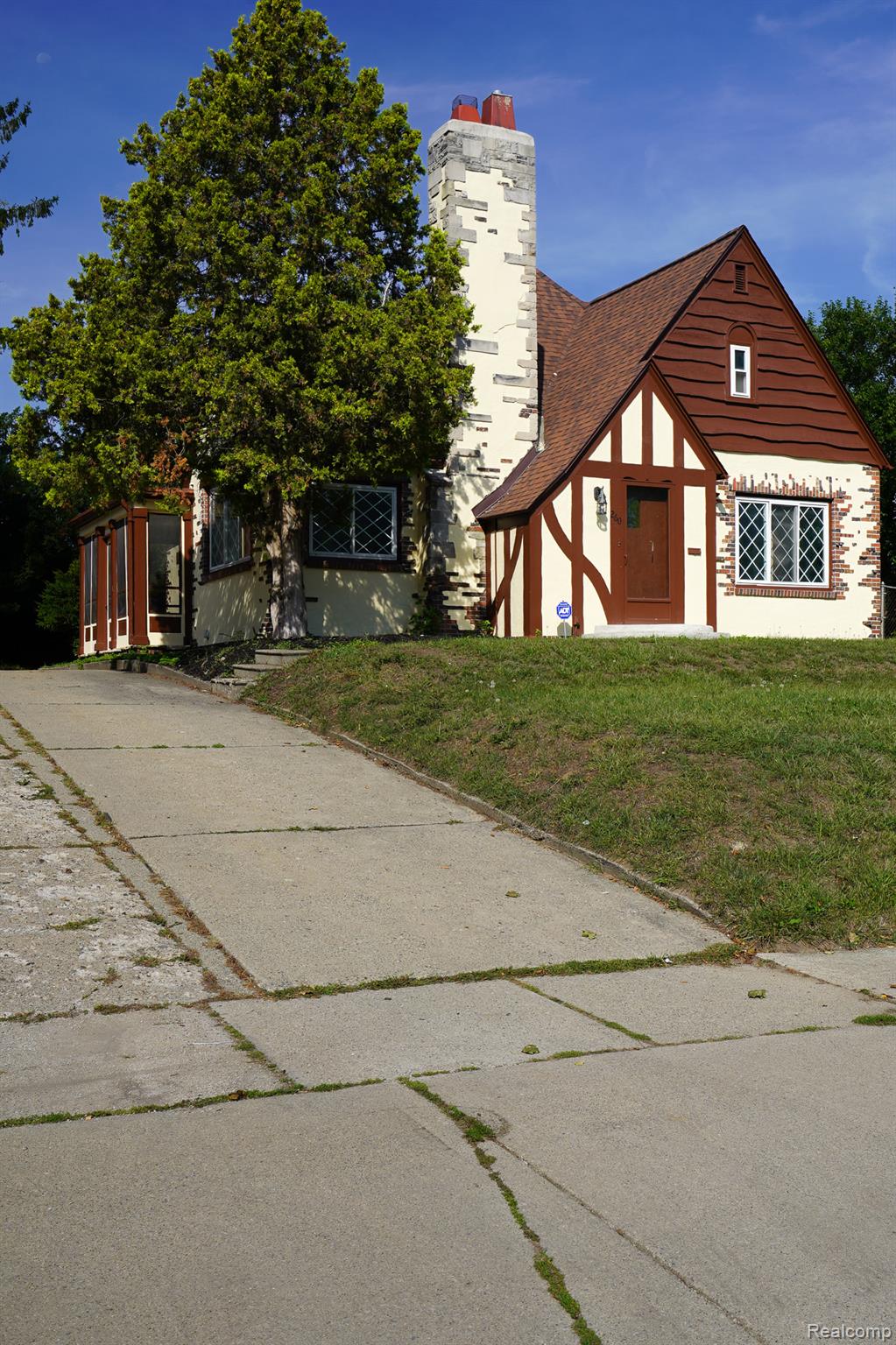 260 Cherokee Road