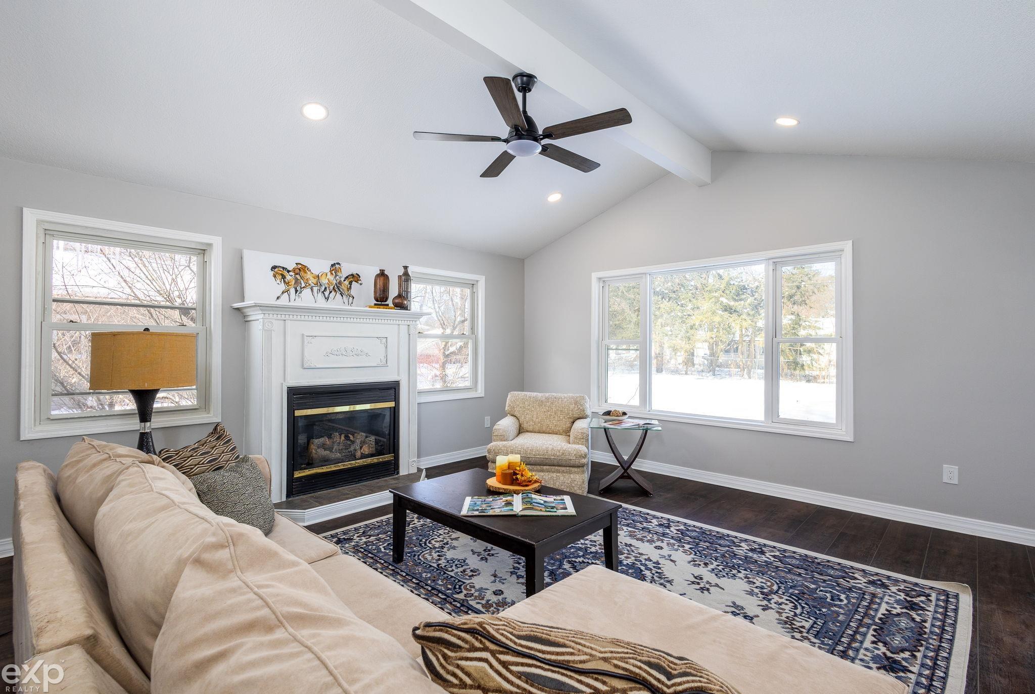 716 Commercial Street