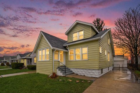 Photo of 345 E Goulson Avenue, Hazel Park City, MI 48030 (MLS # 65026016932)