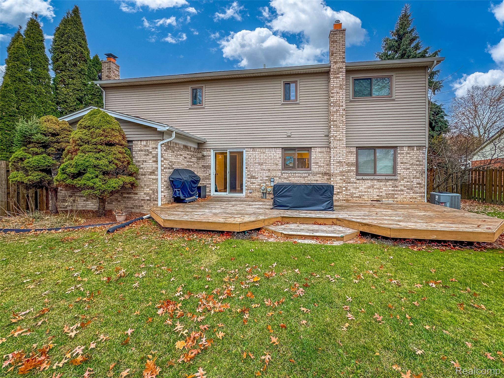 Troy, Michigan 48083, United States, 4 Bedrooms Bedrooms, ,3 BathroomsBathrooms,Residential,Active,248371