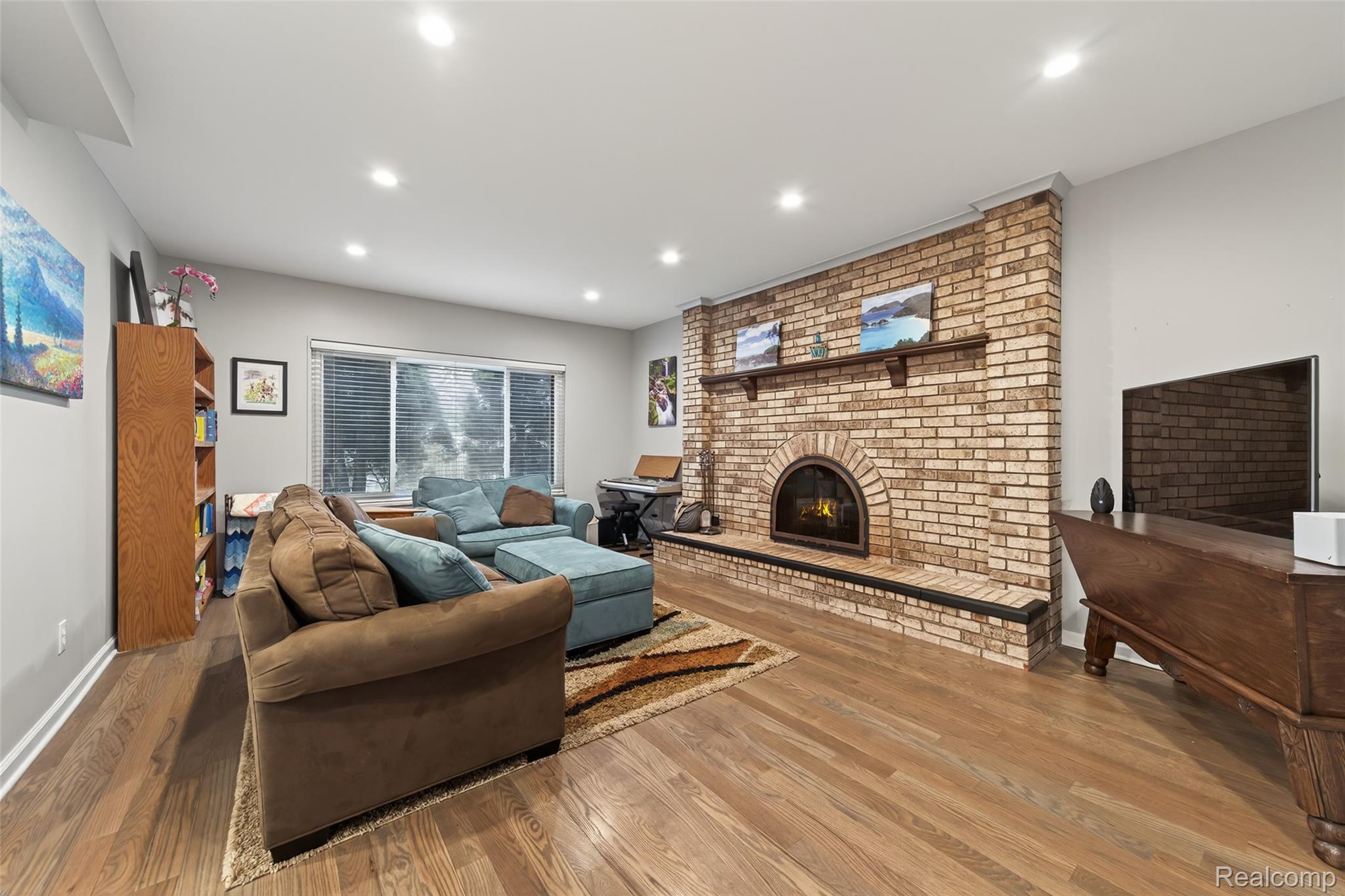 Troy, Michigan 48083, United States, 4 Bedrooms Bedrooms, ,3 BathroomsBathrooms,Residential,Active,248371