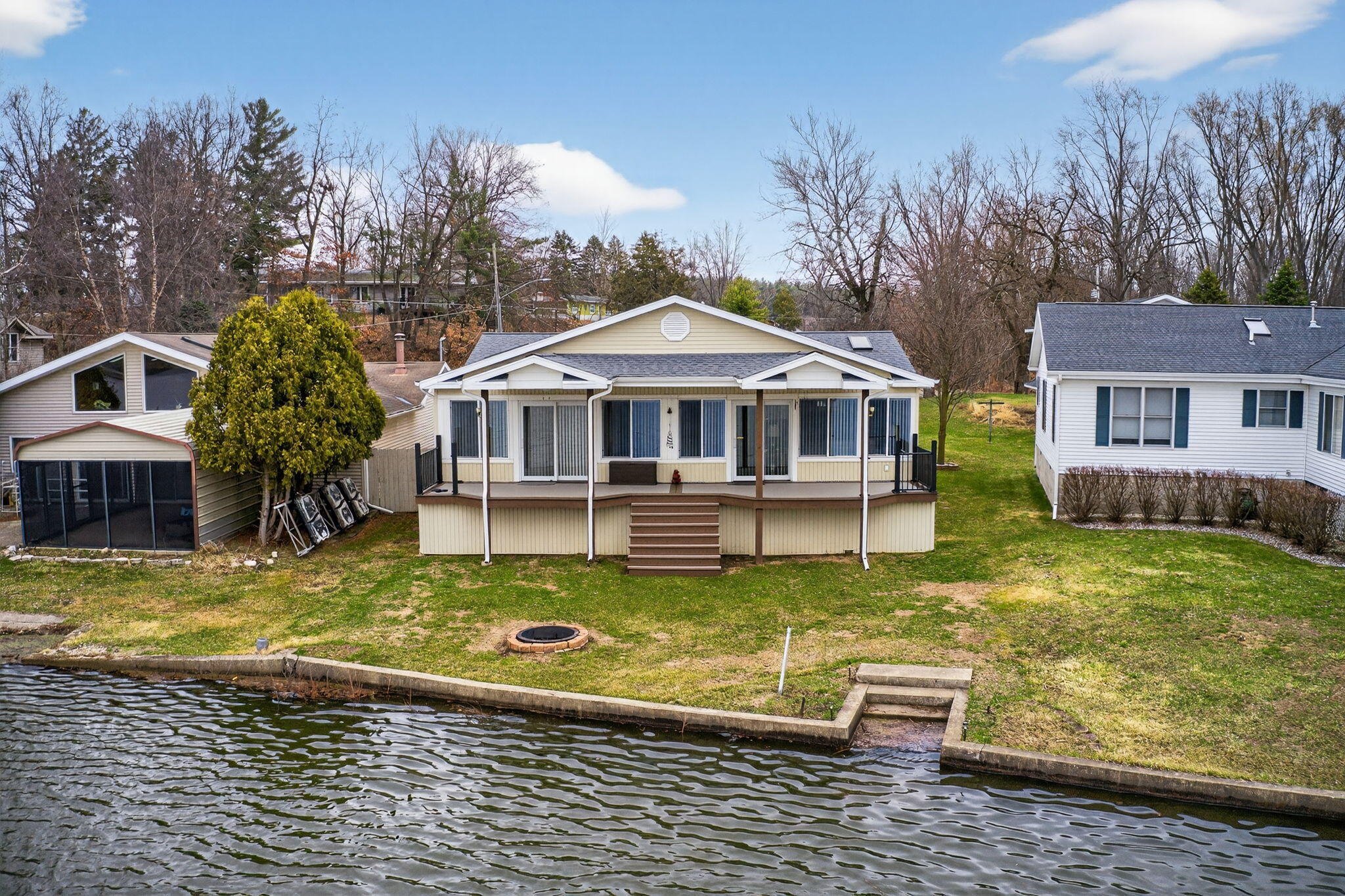 3741 N Blackstone Avenue