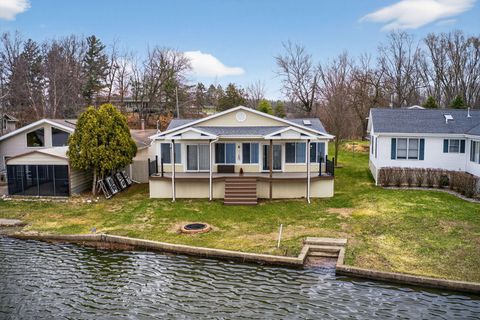 Tiny photo for 3741 N Blackstone Avenue, Colon Village, MI 49040 (MLS # 69026009592)