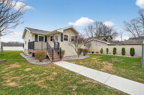 Tiny photo for 3741 N Blackstone Avenue, Colon Village, MI 49040 (MLS # 69026009592)