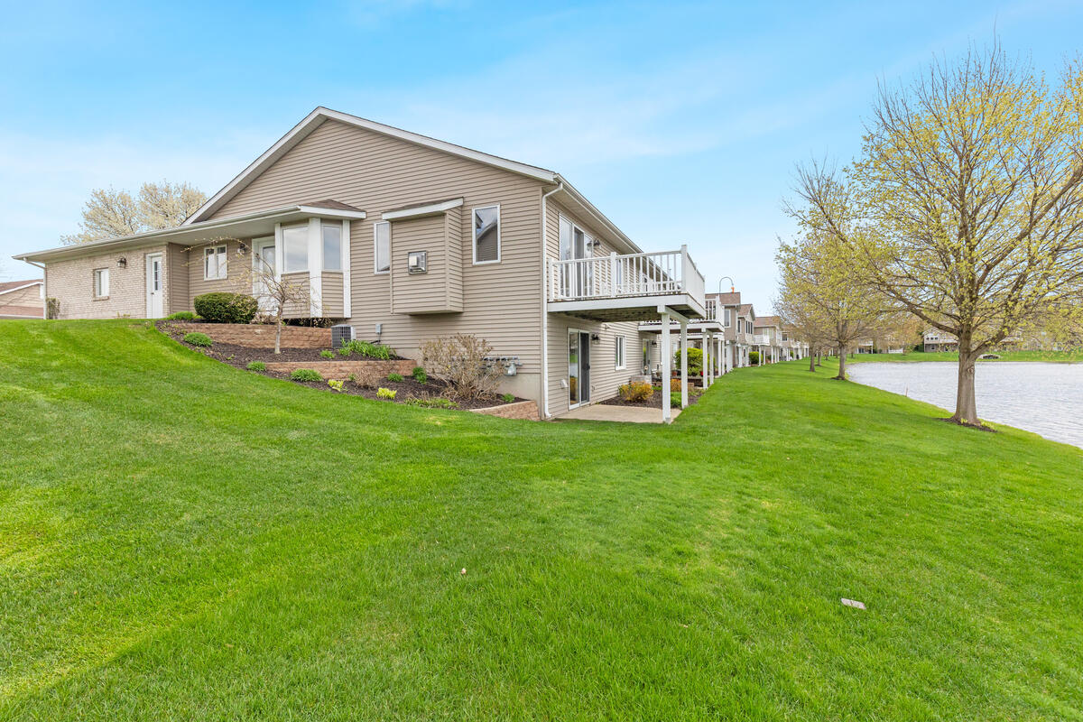 7035 Baltic Drive SW