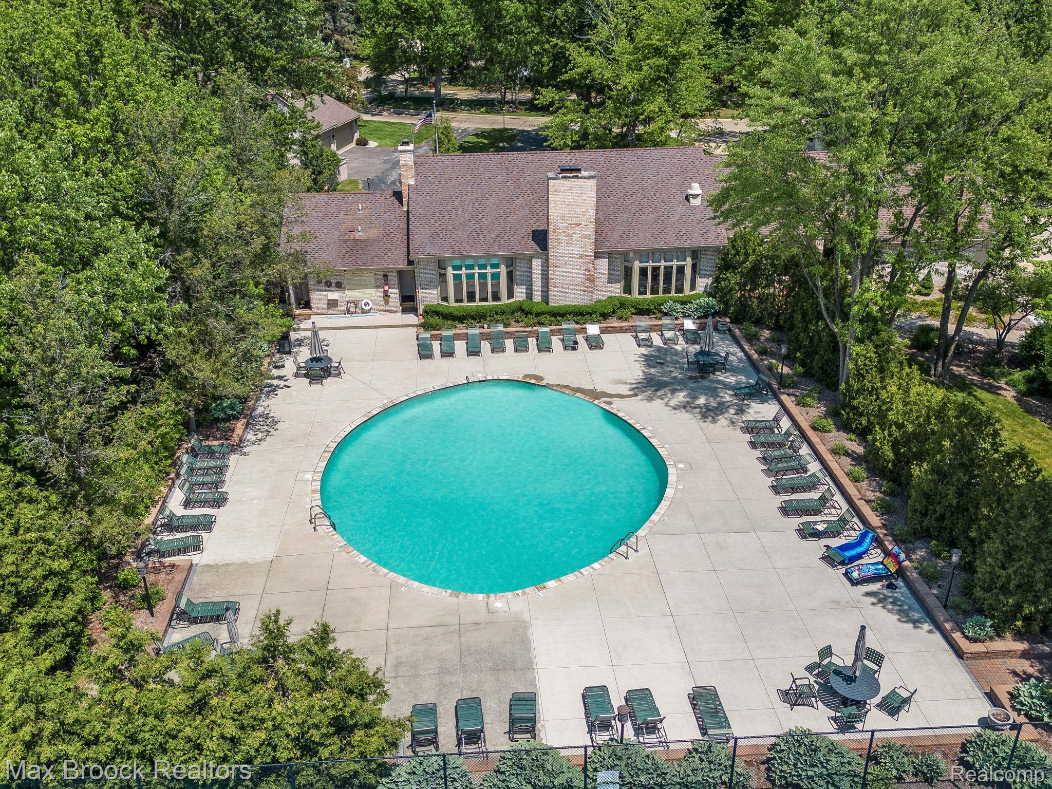 1360 Bramblebush Run