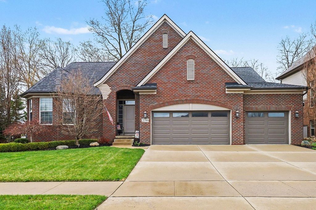 Photo of 21799 Christenbury Creek Boulevard, Macomb Township, MI 48044 (MLS # 81026017039)