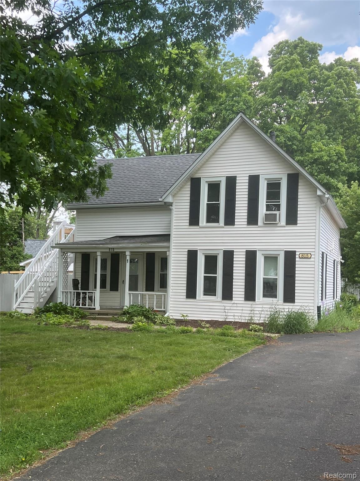 815 Rickett Road