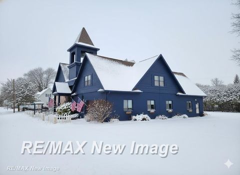 201 E Main Road Sterling Village MI 48659