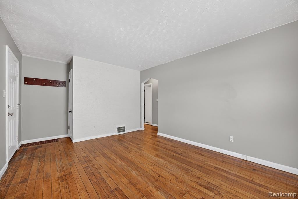 4924 Howe Road
