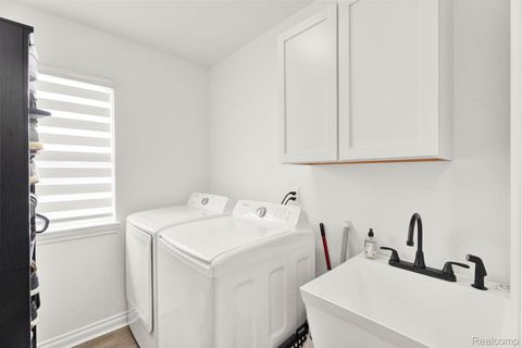 Tiny photo for 21196 Oak Ridge Drive, Clinton Charter Township, MI 48036 (MLS # 20261018439)