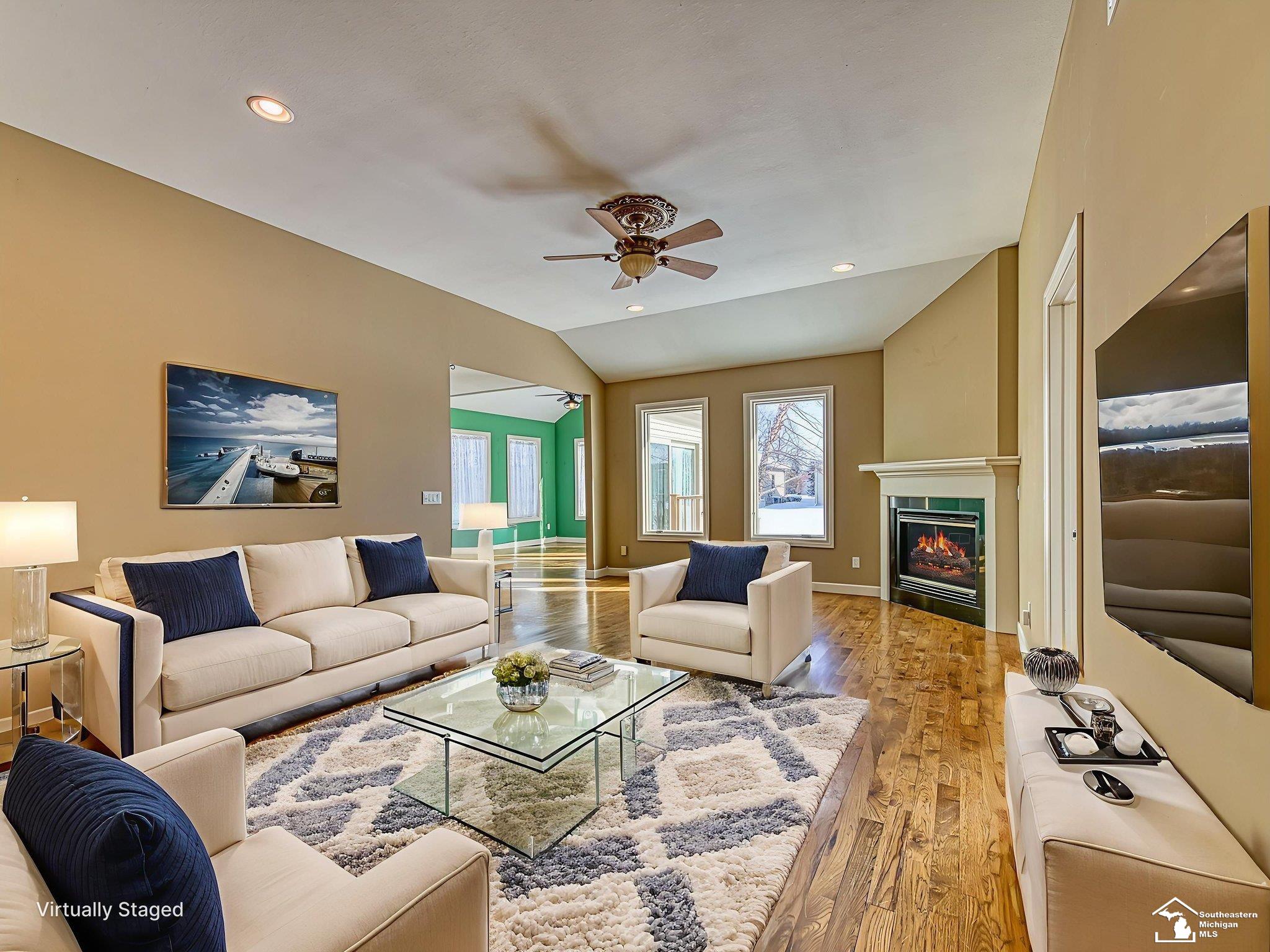 568 Rose Crest Boulevard