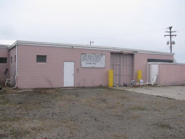 5290 Henderson Lake Road