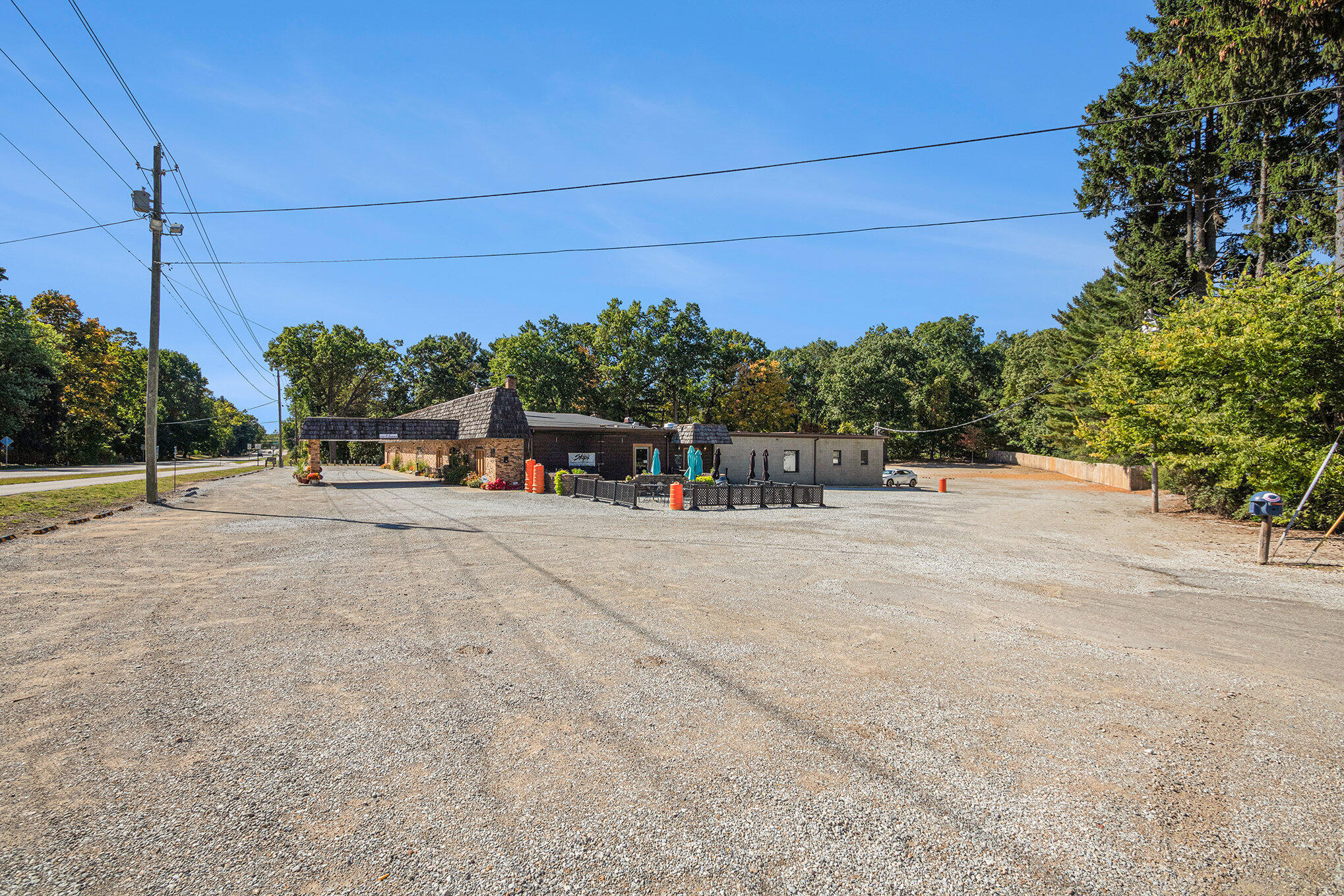 16710 Lakeshore Road