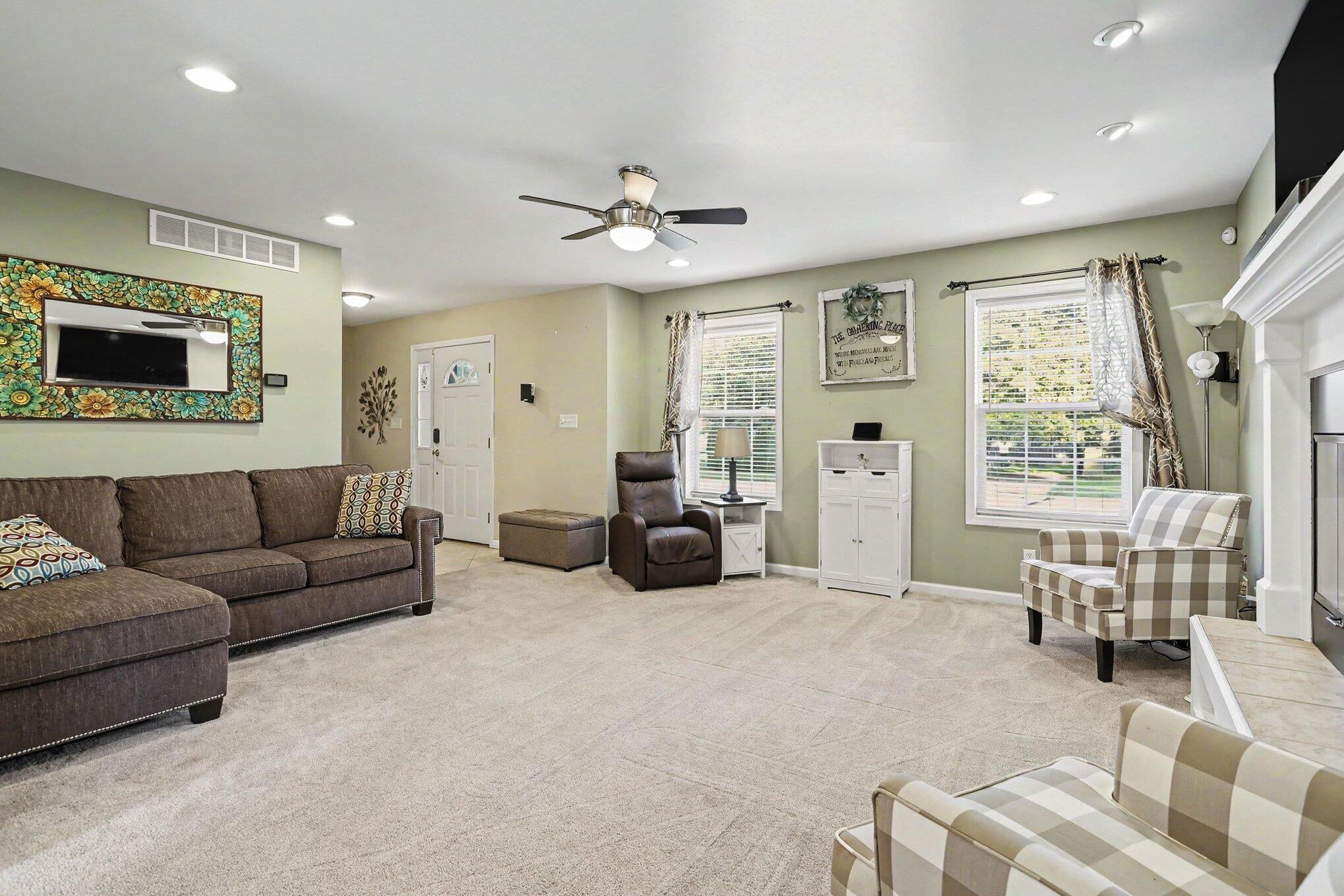 10300 Creekview Road