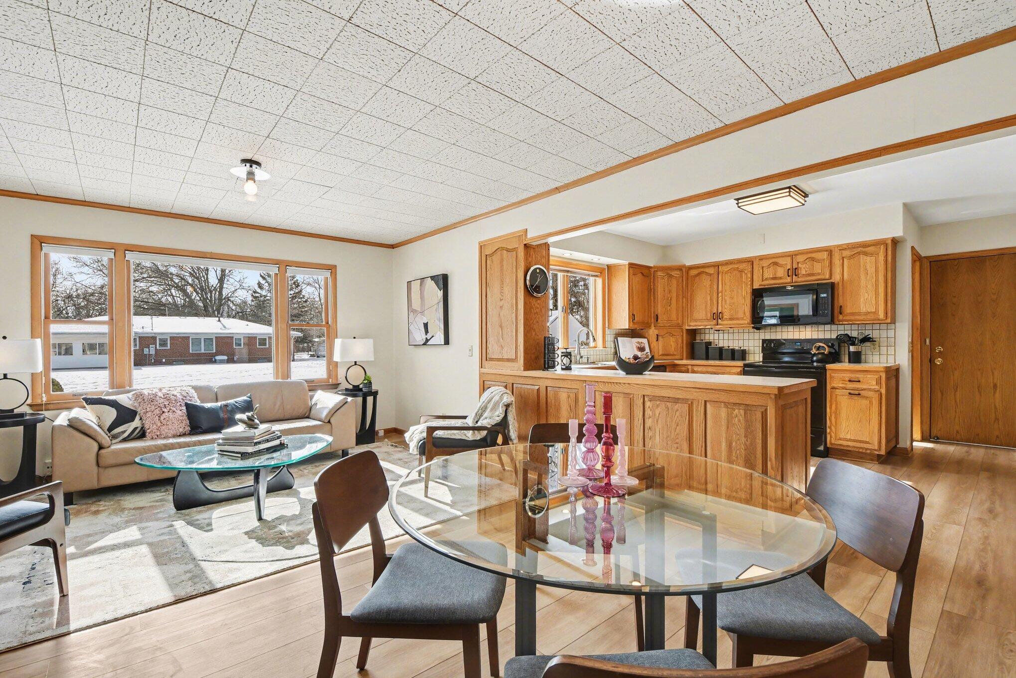 2154 Globe Street NE