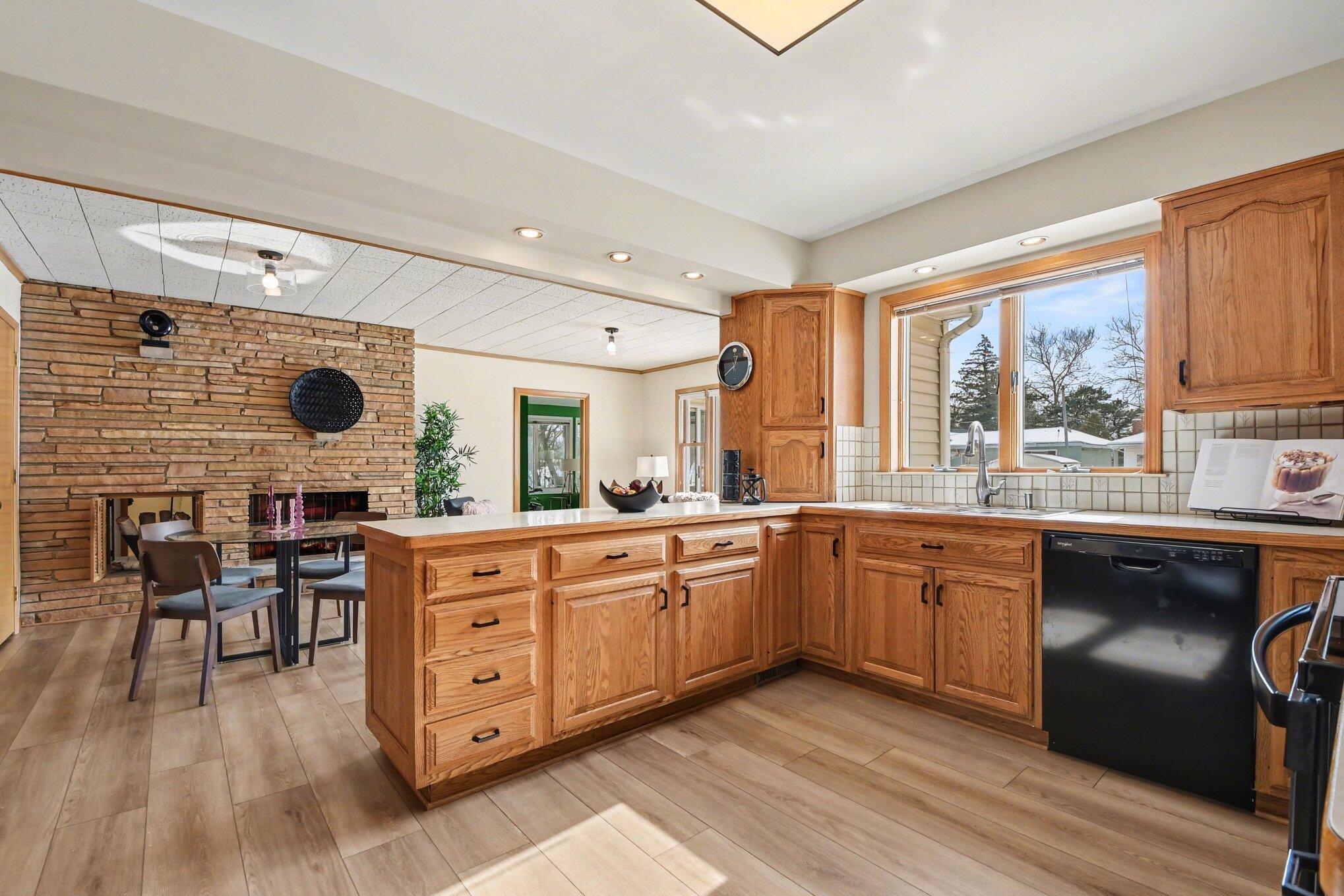 2154 Globe Street NE