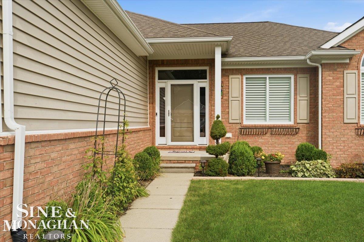 333 Hawks Nest Drive