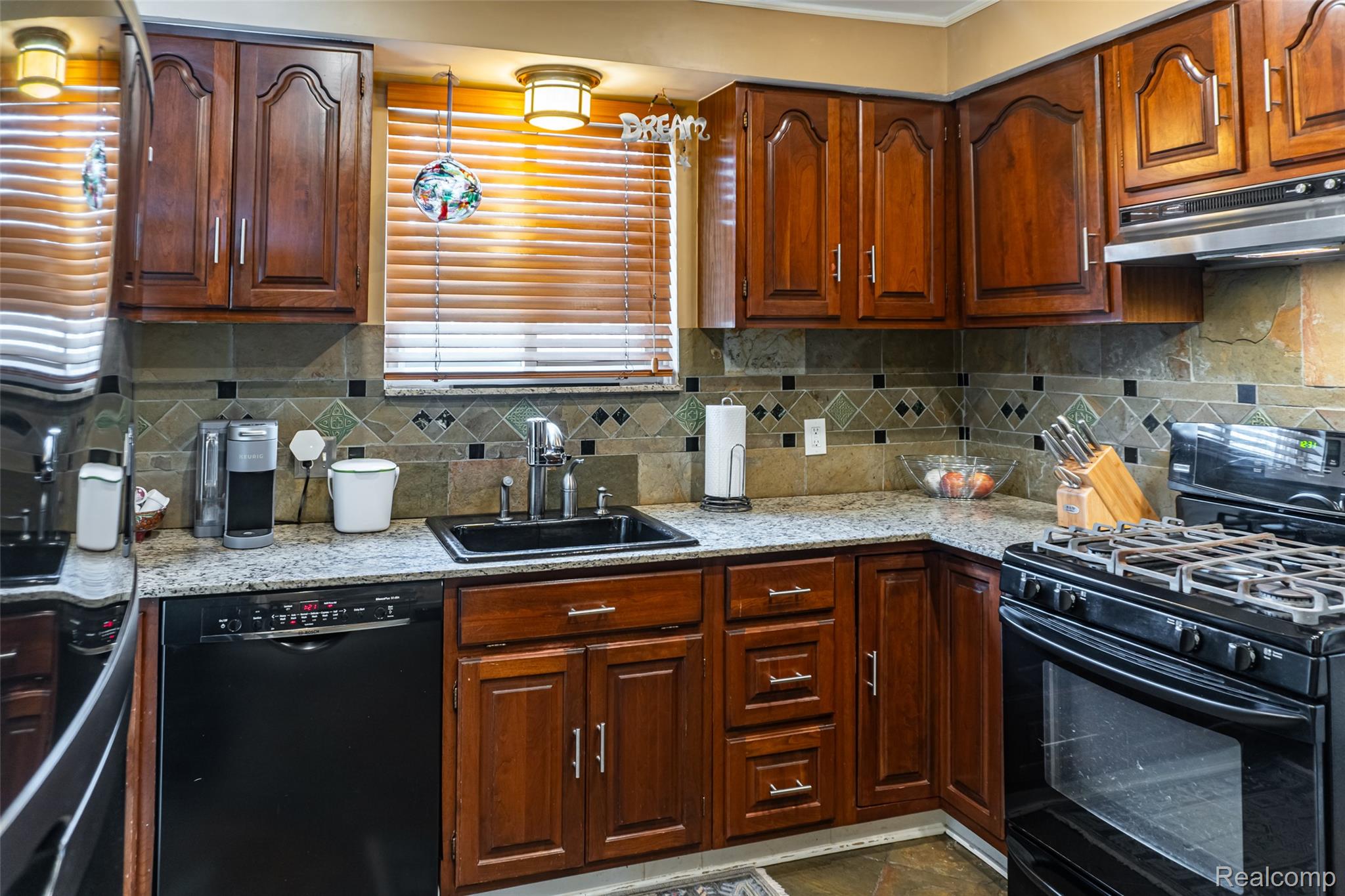 4183 Cornwall Street