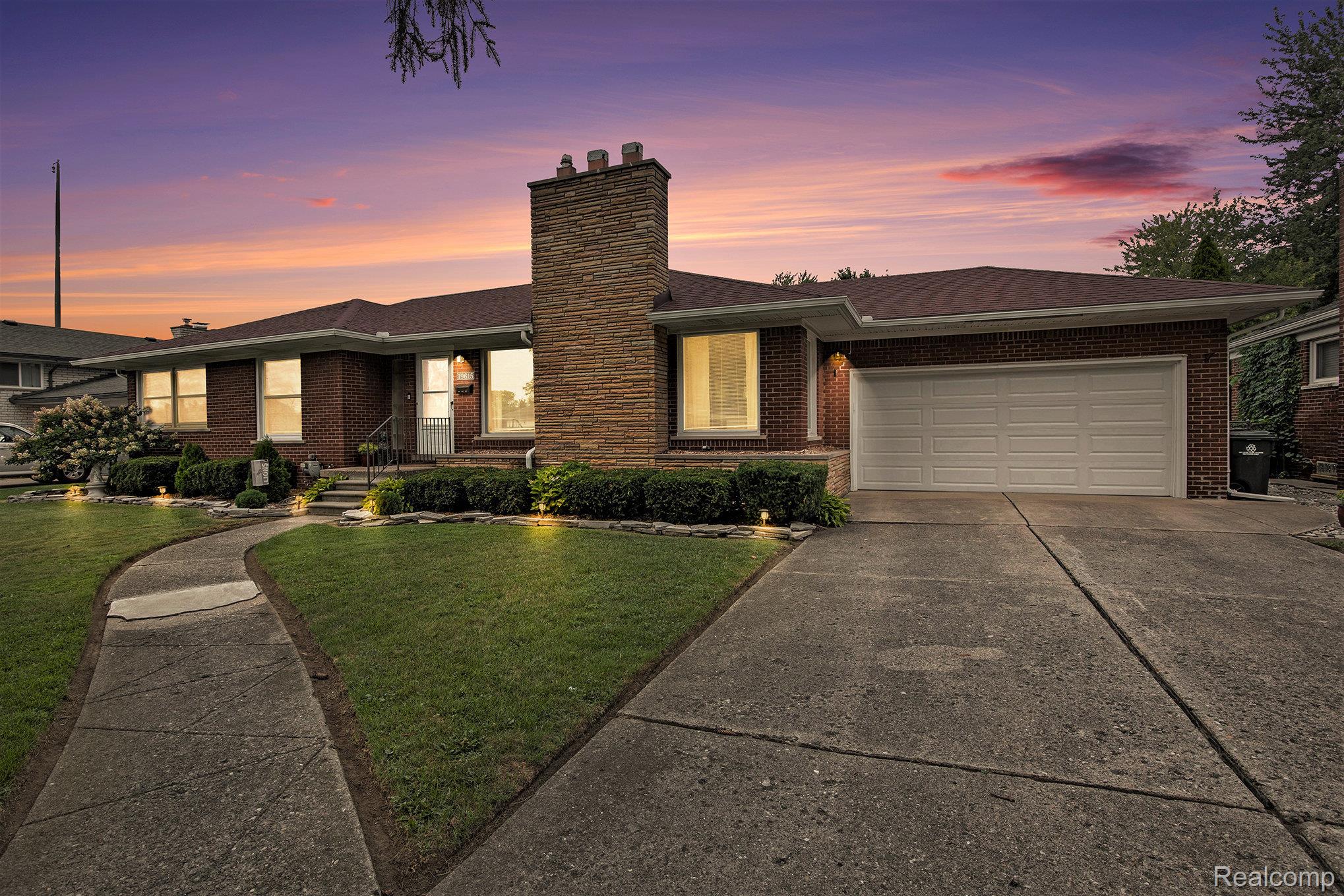 19615 Maxine Street