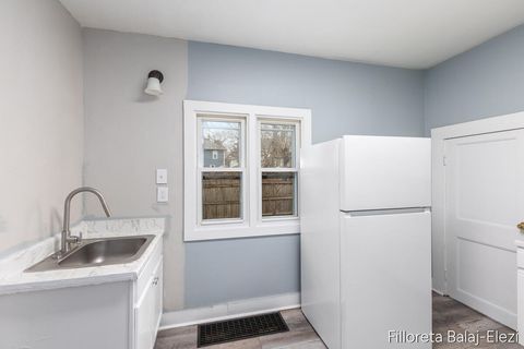 Tiny photo for 1039 Prince Street SE, Grand Rapids City, MI 49507 (MLS # 65026013516)