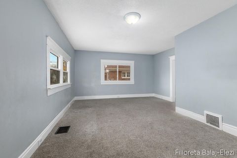 Tiny photo for 1039 Prince Street SE, Grand Rapids City, MI 49507 (MLS # 65026013516)