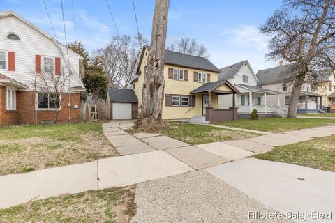 Tiny photo for 1039 Prince Street SE, Grand Rapids City, MI 49507 (MLS # 65026013516)