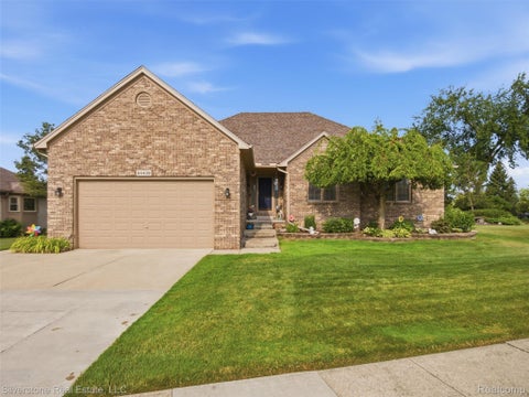 Photo of 54439 Nicholas Dr, Macomb Township, MI 48042 (MLS # 20261064224)