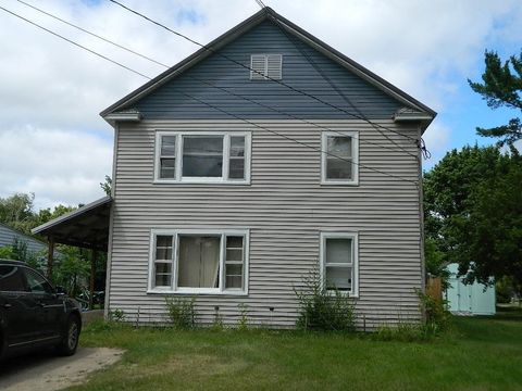 1504 Lyons Street Mt Pleasant City MI 48858