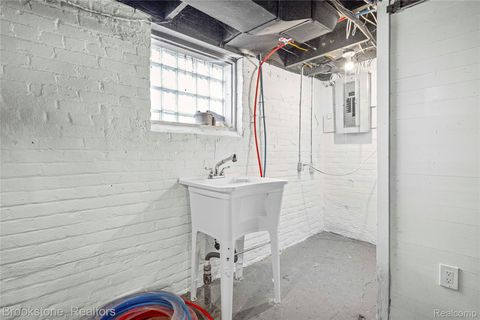 Tiny photo for 4888 Maxwell Street, Detroit City, MI 48214 (MLS # 20251060954)