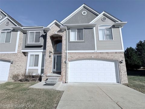 6178 Elarz Drive Troy City MI 48085