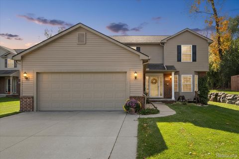 7799 Rampart Trail Waterford Charter Township MI 48327