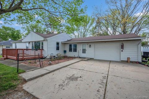 1084 E Grand Blanc Road Grand Blanc Charter Township MI 48439