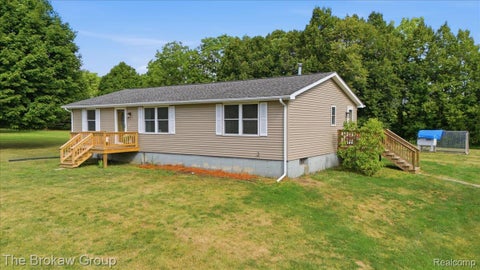 Tiny photo for 5411 Hess Road, Dryden Township, MI 48428 (MLS # 20261056108)
